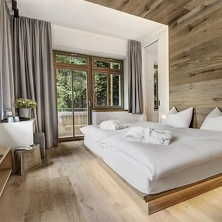 Szálloda Seehotel Bellevue Zell am See