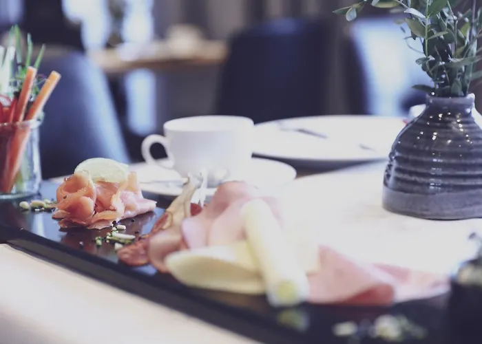 Seehotel Bellevue Hotell 4*